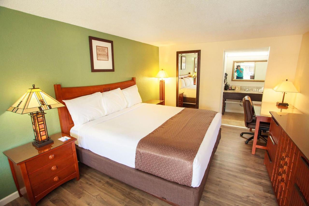 Travelodge By Wyndham Macon West Екстер'єр фото