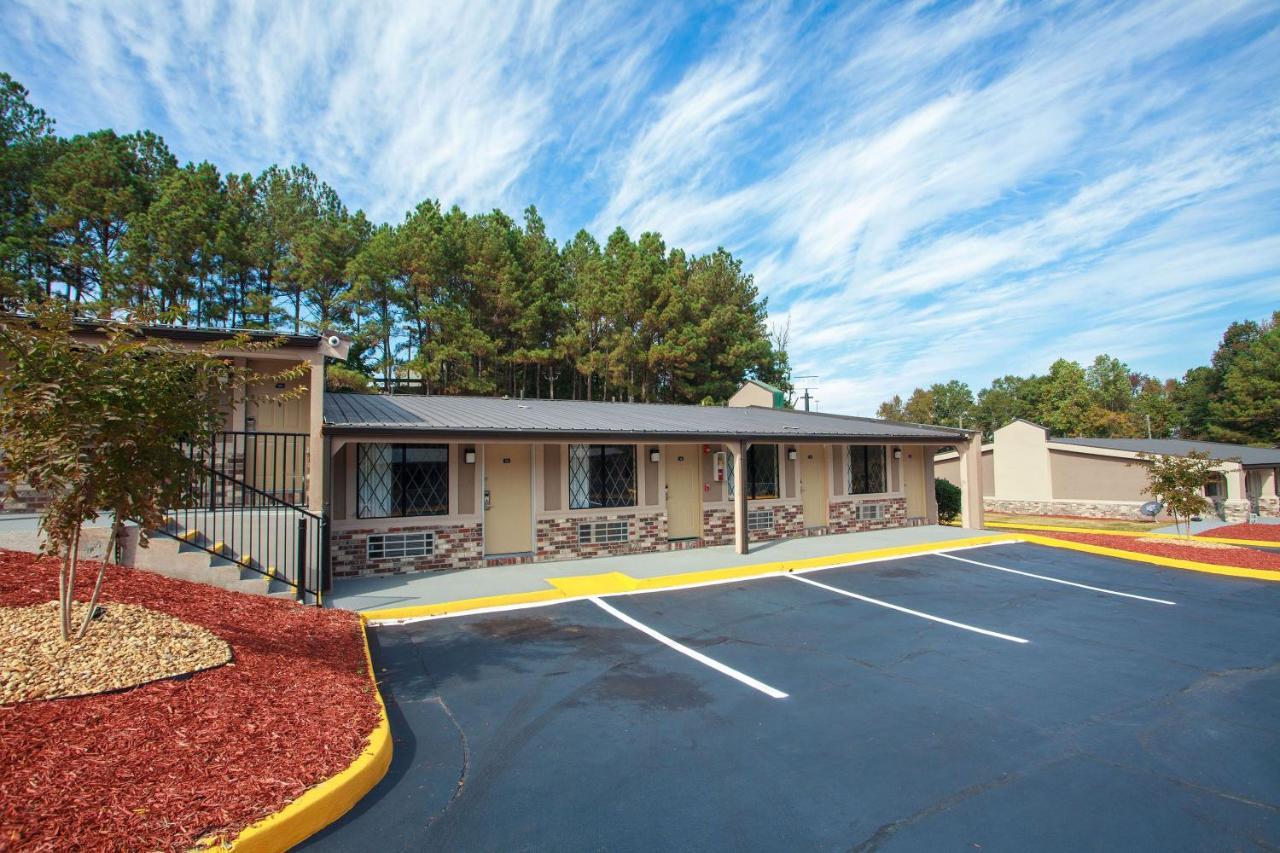 Travelodge By Wyndham Macon West Екстер'єр фото